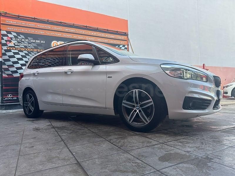 Usado BMW 218 Sport Line 150 CV (110 kW) 2017 Blanco Familiar