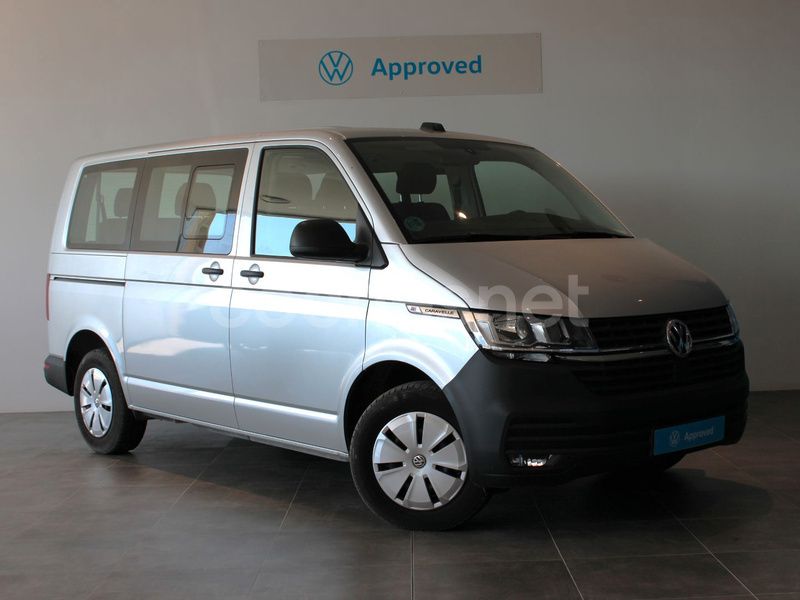 Gris / plata Usado 2024 VW Caravelle Monovolumen | 38.990 € (Precio justo) - Imagen 1/4