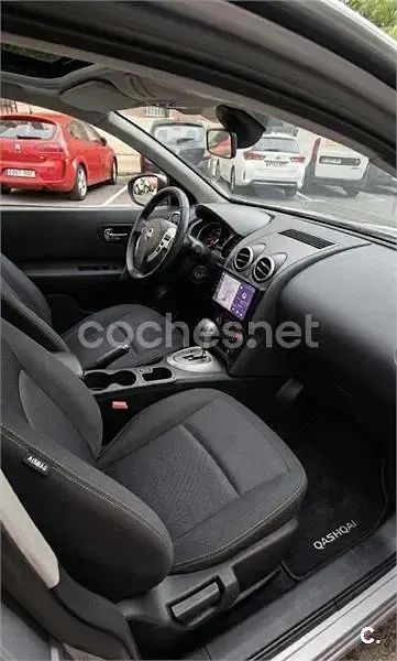 Usado Nissan Qashqai Visia 140 CV (102 kW) 2010 Gris / plata SUV