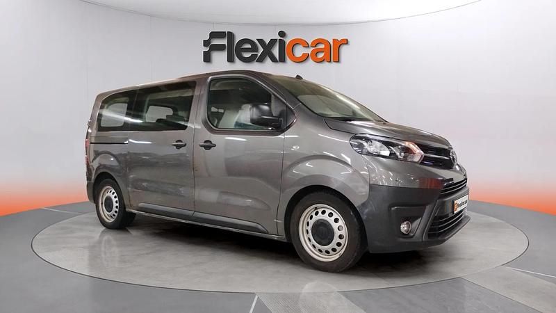 Usado Toyota Proace Verso Advance 120 CV (88 kW) 2022 Gris Familiar
