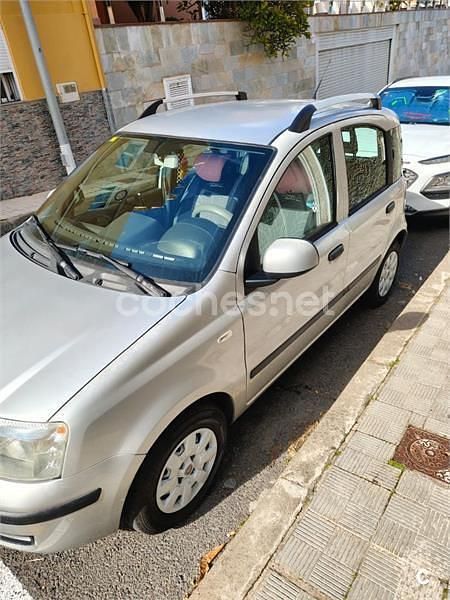 Usado Fiat Panda Active 69 CV (50 kW) 2012 Gris / plata Utilitario