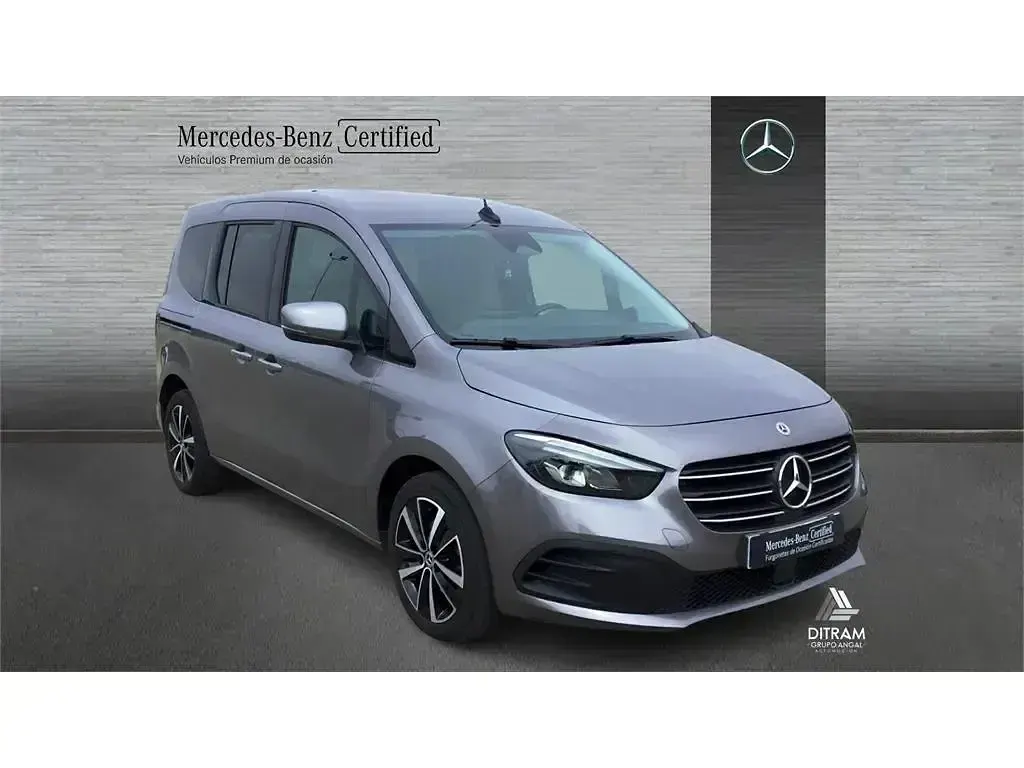 Usado Mercedes T160 95 CV (69 kW) 2024 Gris / plata Monovolumen