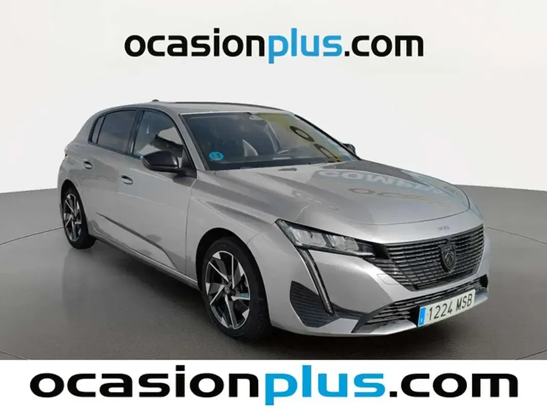 Usado Peugeot 308 Allure 131 CV (96 kW) 2024 Gris Utilitario