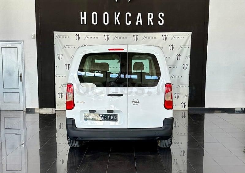 Usado Opel Combo Life Edition 102 HP (75 kW) 2021 Branco Monovolume