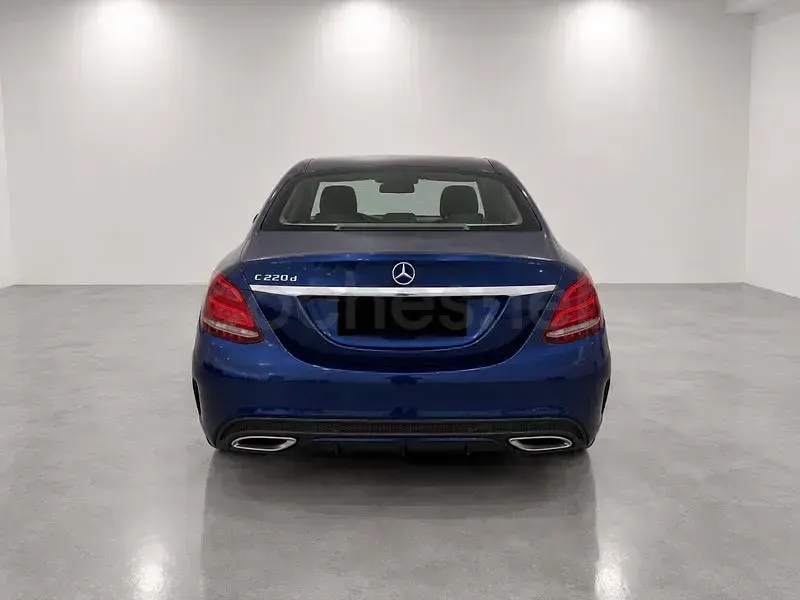 Usado Mercedes C220 AMG line 170 CV (125 kW) 2017 Azul Berlina