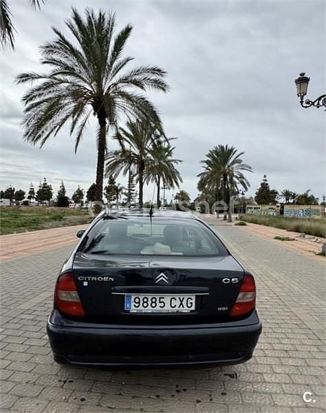 Usado Citroën C5 Exclusive 138 CV (101 kW) 2003 Negro Berlina