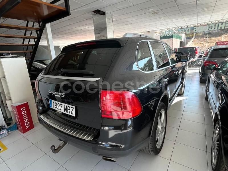 Käytetty Porsche Cayenne S 340 HP (250 kW) 2005 Musta Katumaasturi