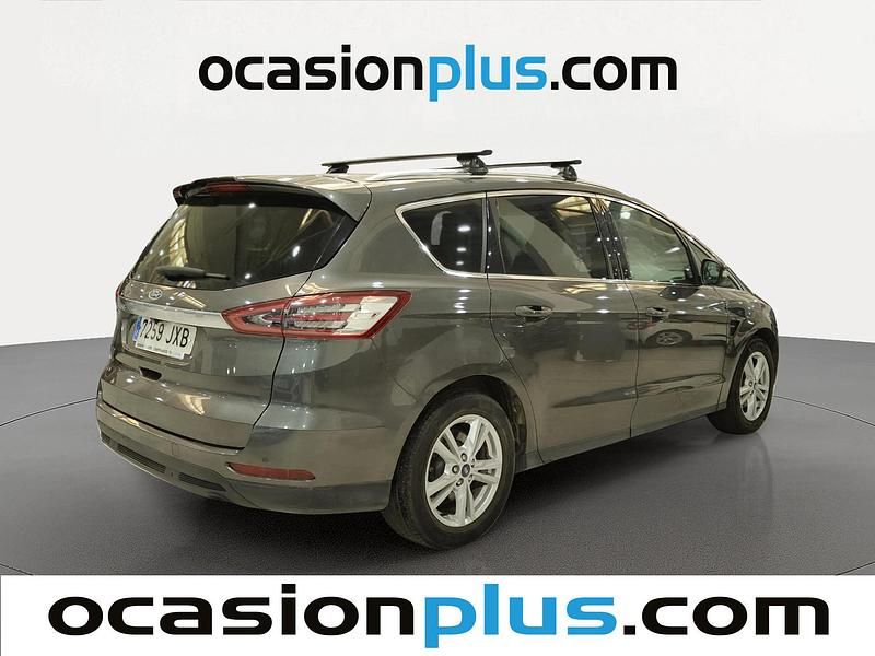 Usado Ford S-MAX Titanium 150 CV (110 kW) 2017 Gris Monovolumen