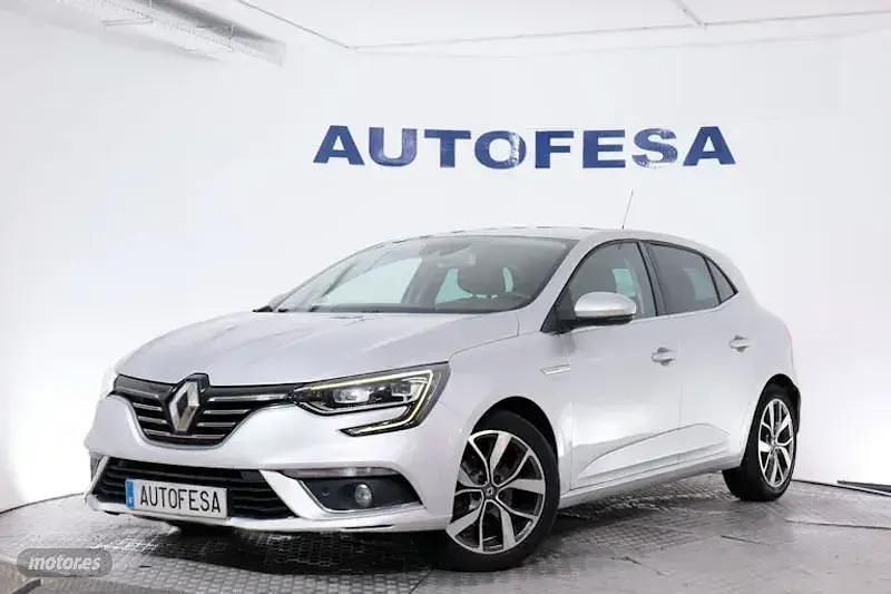 Plateado Usado 2016 Renault Mégane III Intens | 10.450 € (Precio justo) - Imagen 1/4