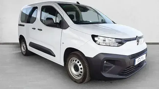 Usado Citroën Berlingo 100 CV (73 kW) 2024 Blanco Monovolumen
