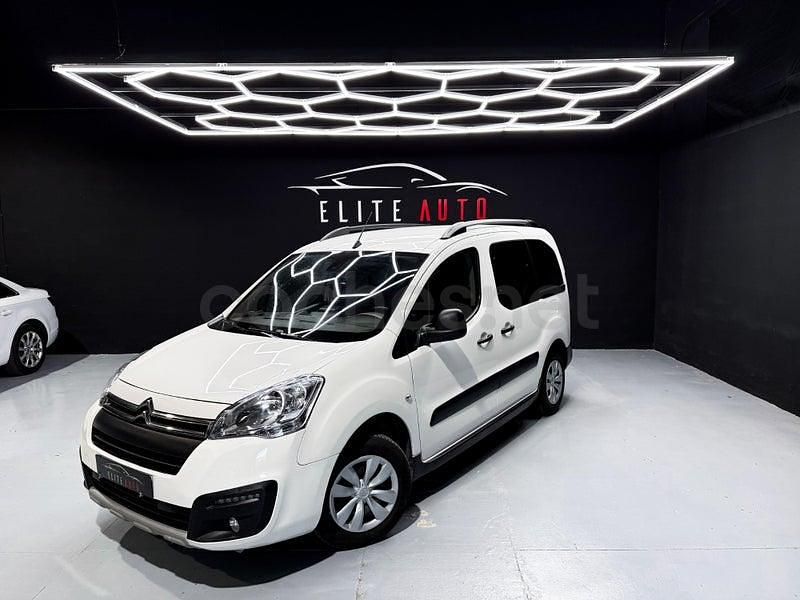 Usado Citroën Berlingo Feel 130 CV (95 kW) 2019 Blanco Monovolumen