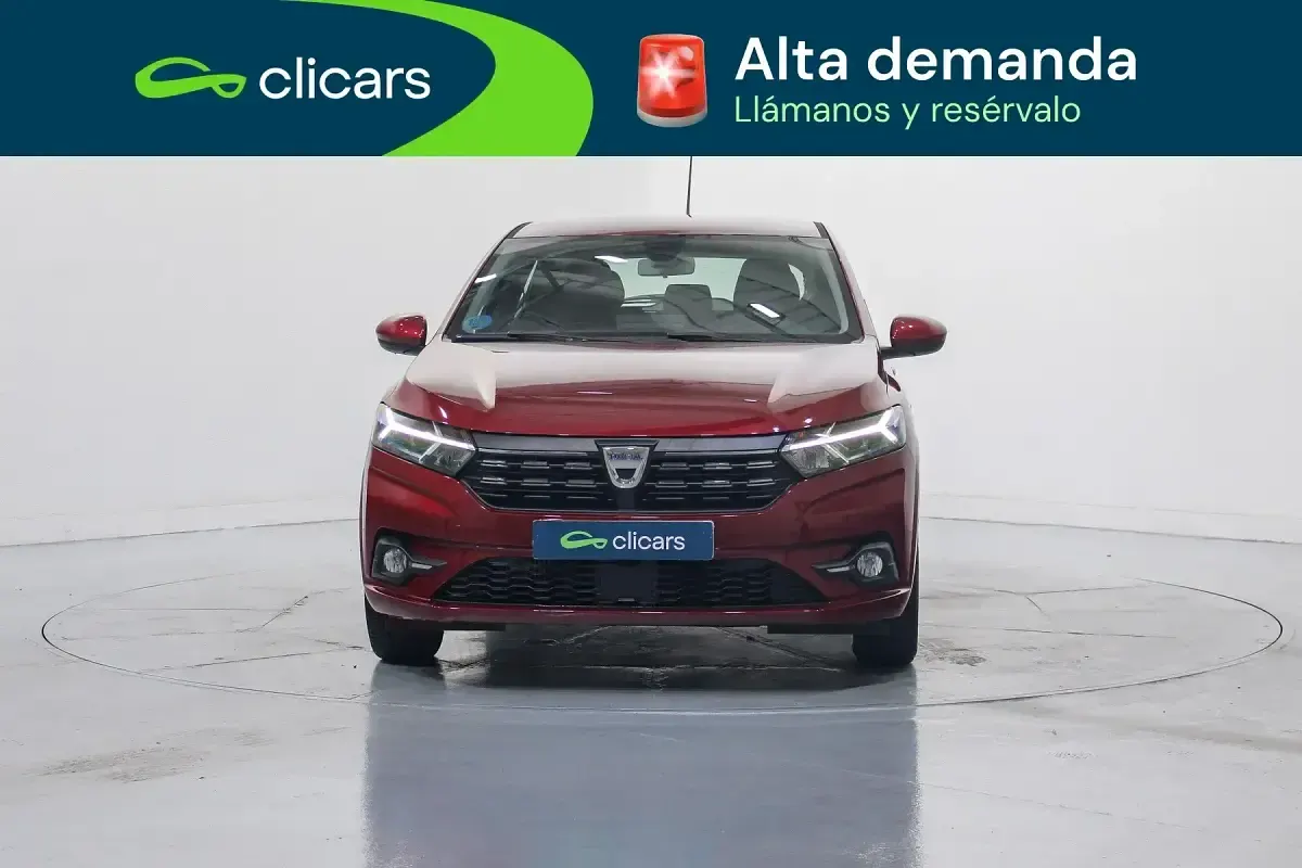 Usado Dacia Sandero Comfort 100 CV (73 kW) 2022 Rojo
