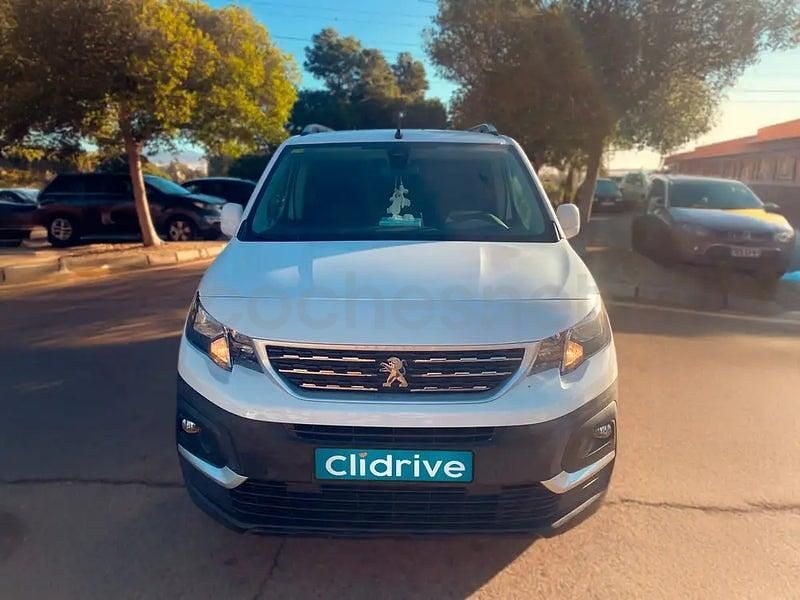 Usado Peugeot Rifter Active 100 CV (73 kW) 2018 Blanco Monovolumen