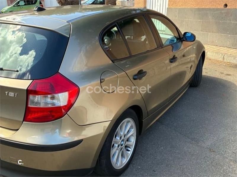 Usado BMW 118 129 CV (94 kW) 2007 Beige Utilitario