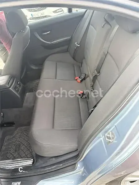 Begagnad BMW 316 115 HK (84 kW) 2011 Grå Sedan