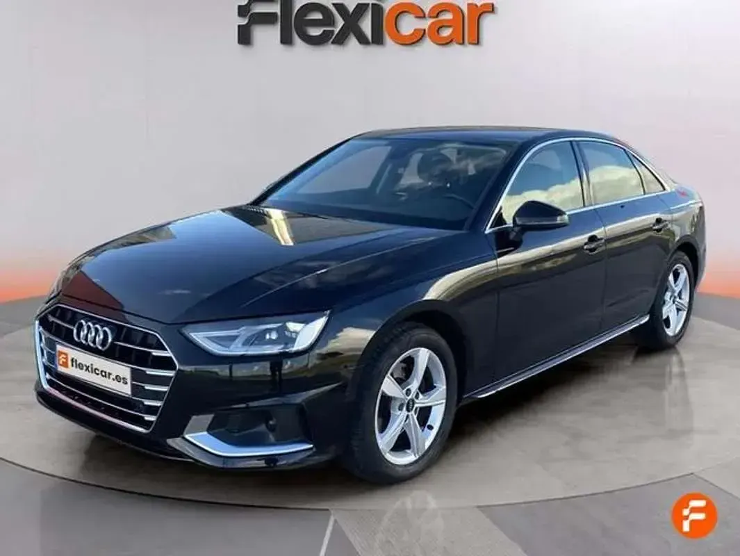 Usado Audi A4 Advanced Plus 136 CV (100 kW) 2021 Negro Berlina