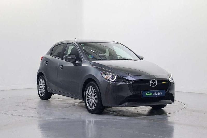 Usado Mazda 2 Exclusive-Line 90 CV (66 kW) 2023 Gris Utilitario