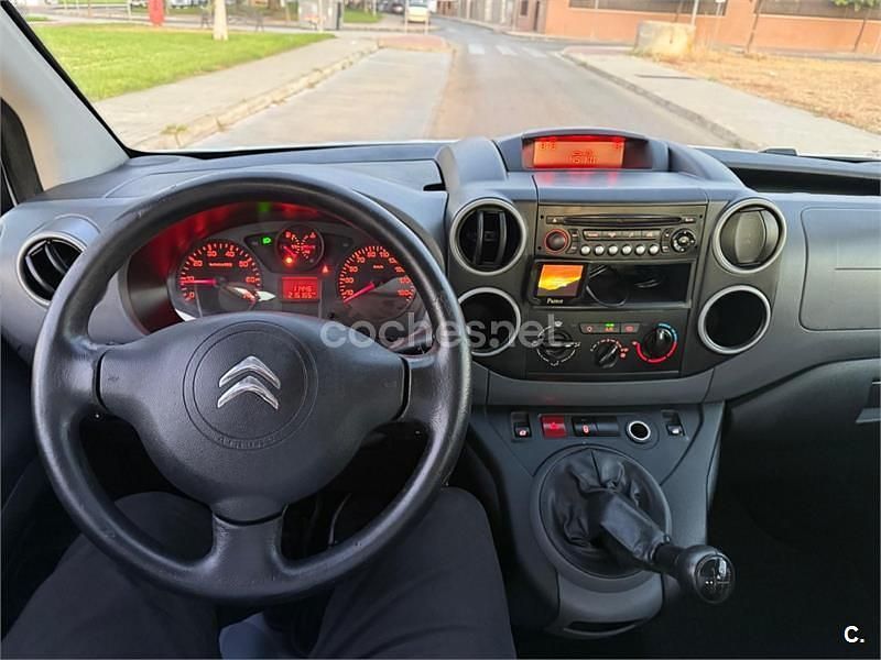 Usado Citroën Berlingo Attraction 75 CV (55 kW) 2016 Blanco Monovolumen