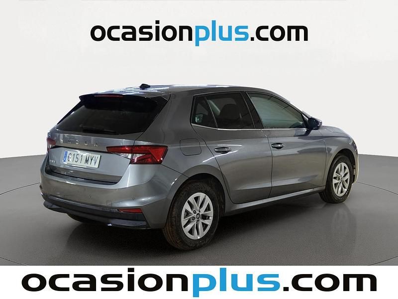 Usado Skoda Fabia Selection 95 CV (69 kW) 2025 Gris Utilitario