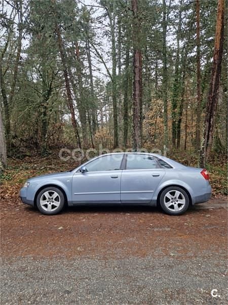 Usado Audi A4 S-Line 130 CV (95 kW) 2002 Azul Berlina