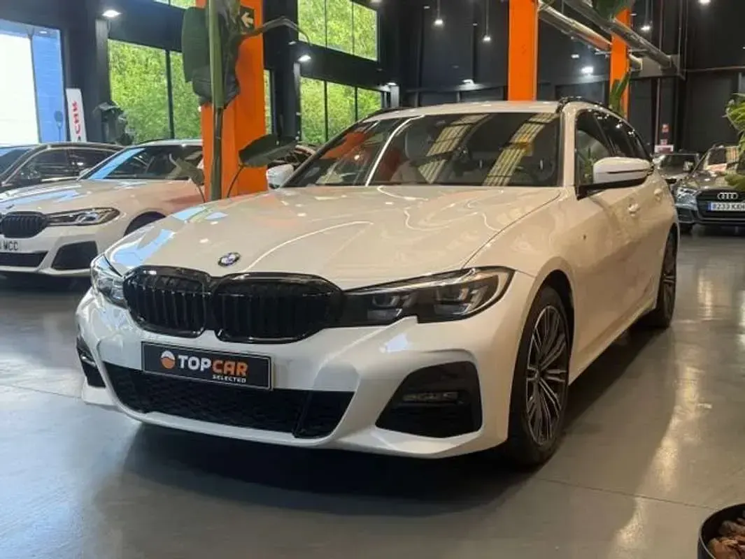 Usado BMW 330 M Sport 286 CV (210 kW) 2021 Blanco Familiar