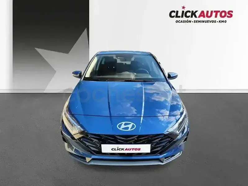 Usado Hyundai i20 100 CV (73 kW) 2025 Azul Utilitario