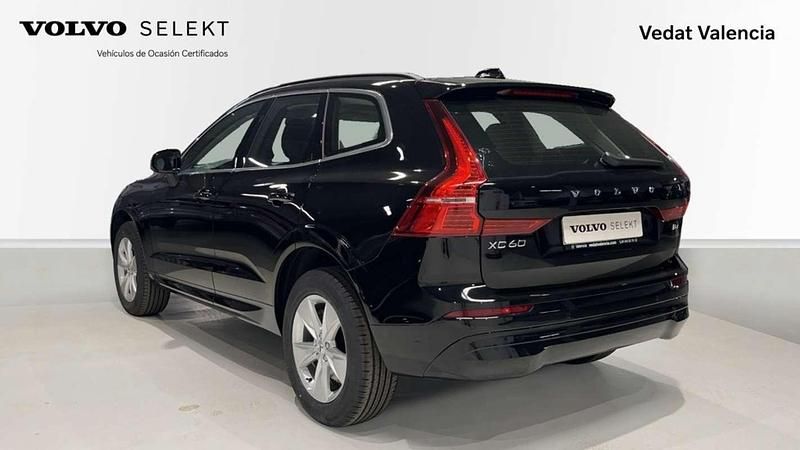 Usado Volvo XC60 Core 197 CV (144 kW) 2022 Negro c019e SUV