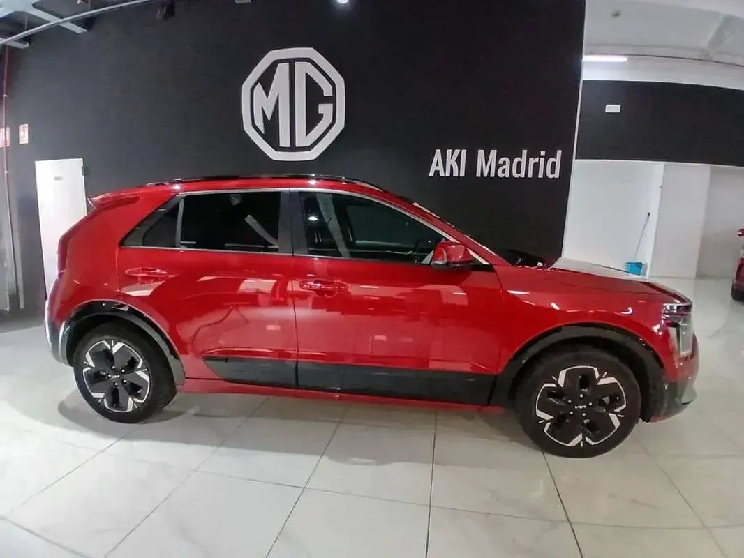 Usado Kia e-Niro 150 kW (204 CV) 2023 Rojo SUV