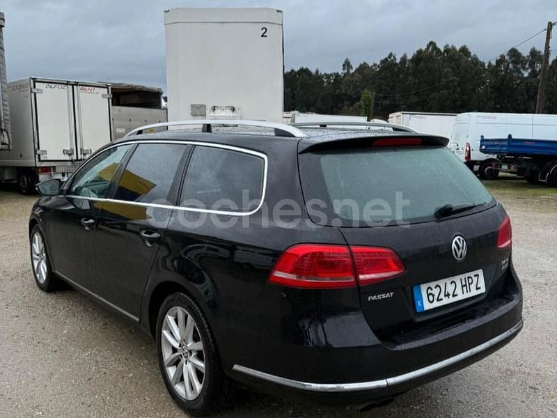 Usado VW Passat 140 CV (102 kW) 2013 Negro Familiar