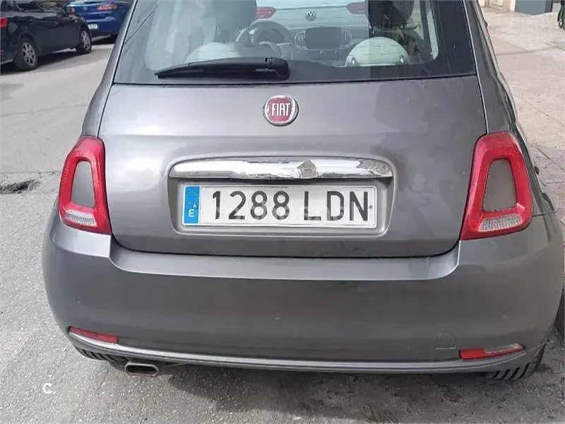 Usado Fiat 500 Lounge 69 CV (50 kW) 2019 Gris / plata Berlina