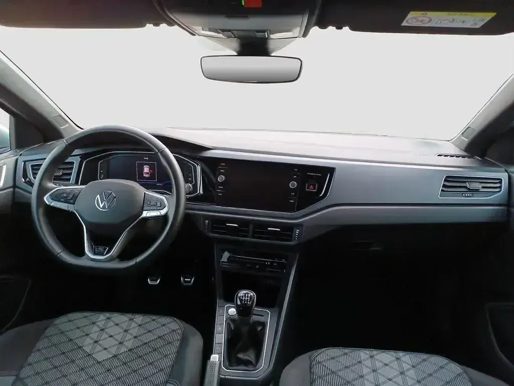 Usado VW Taigo R-line 115 CV (84 kW) 2024 Gris SUV