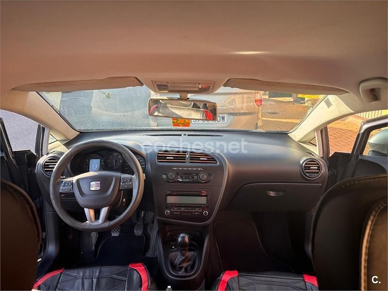 Usado Seat Leon Copa 105 CV (77 kW) 2012 Gris / plata Berlina