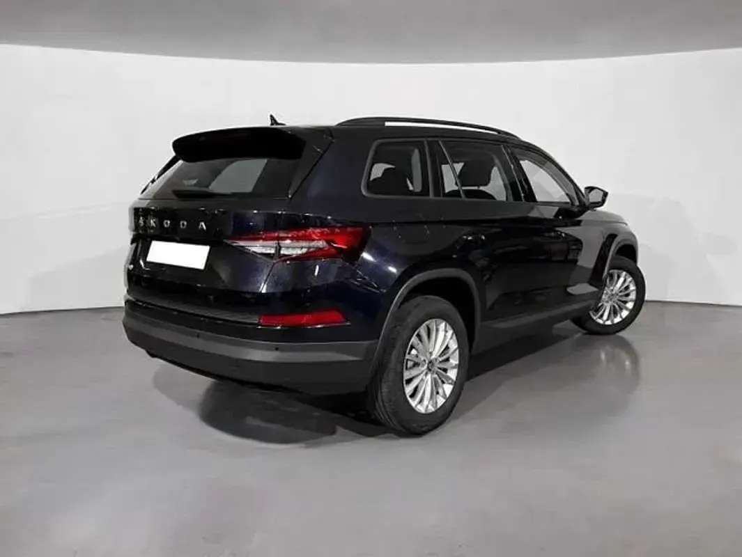 Usado Skoda Kodiaq Ambition 150 CV (110 kW) 2023 Negro SUV