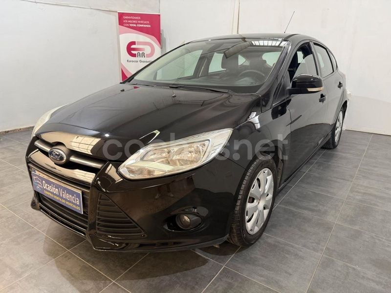 Usado Ford Focus Trend 125 CV (91 kW) 2012 Negro Berlina