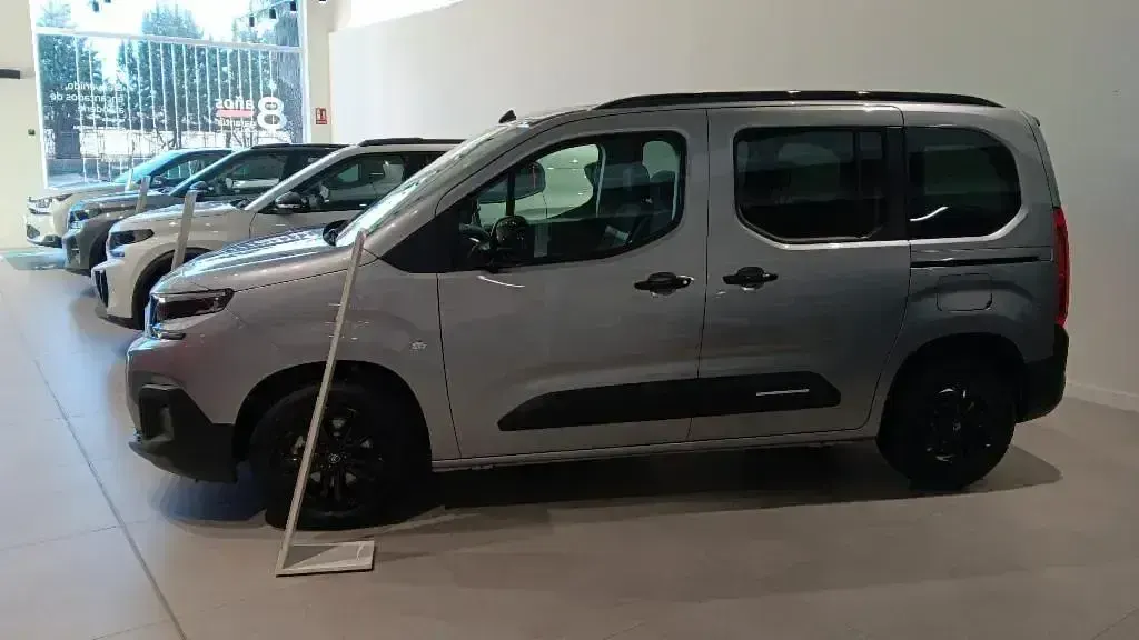 Nuevo Citroën e-Berlingo 102 CV (75 kW) 2025 Gris Monovolumen