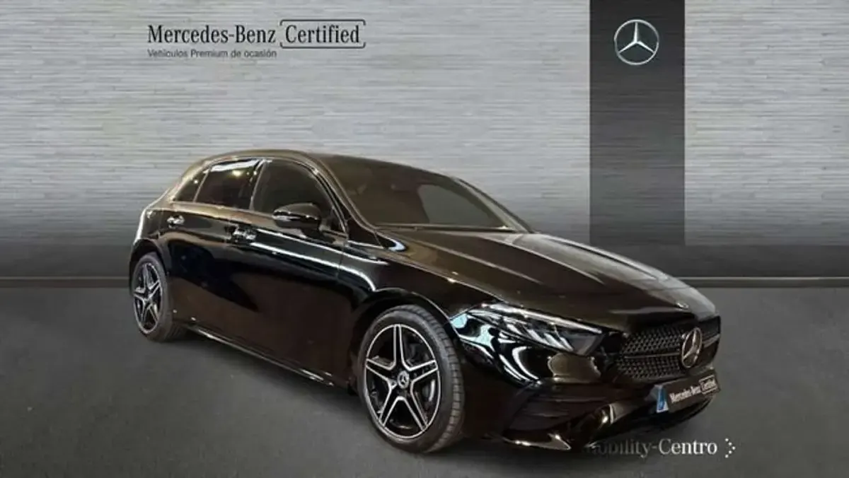 Usado Mercedes A180 109 CV (80 kW) 2024 Negro Utilitario