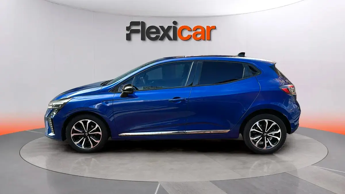 Usado Renault Clio V Techno 91 CV (66 kW) 2024 Azul Utilitario