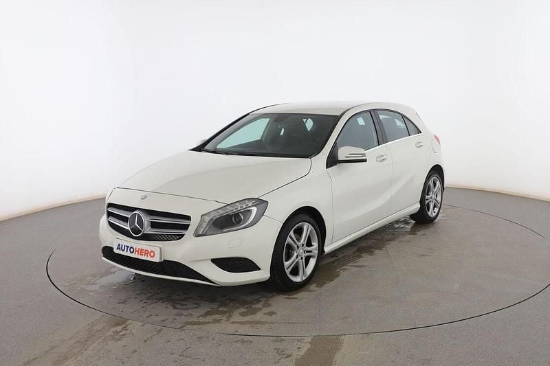 Blanco Usado 2013 Mercedes A180 Urban Berlina | 13.799 € (Precio justo) - Imagen 1/3