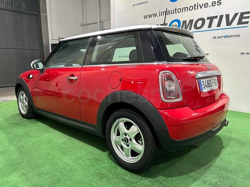 Usado Mini ONE 95 CV (69 kW) 2007 Rojo Utilitario
