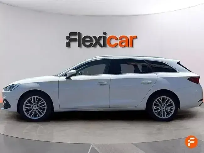 Usado Seat Leon XCELLENCE 150 CV (110 kW) 2022 Blanco