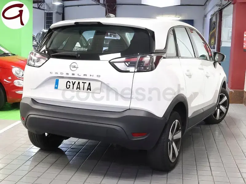 Usado Opel Crossland X Edition 110 CV (80 kW) 2021 Blanco SUV