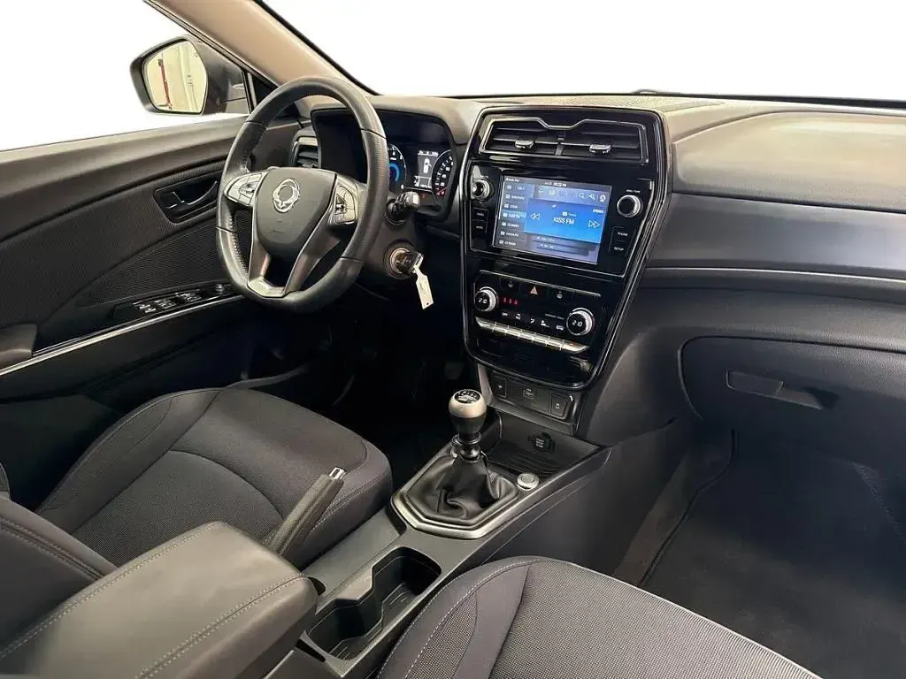 Usado SsangYong Tivoli 2023 Rojo SUV