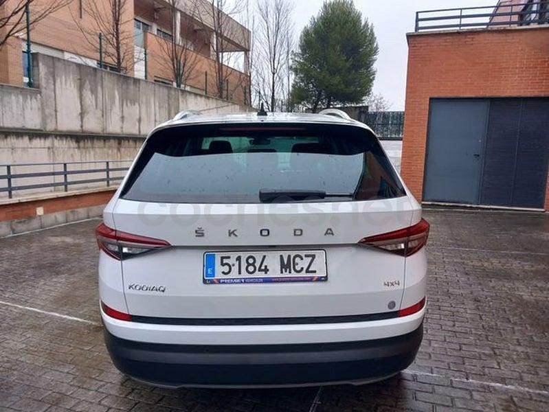 Usado Skoda Kodiaq Ambition 150 CV (110 kW) 2022 Blanco SUV