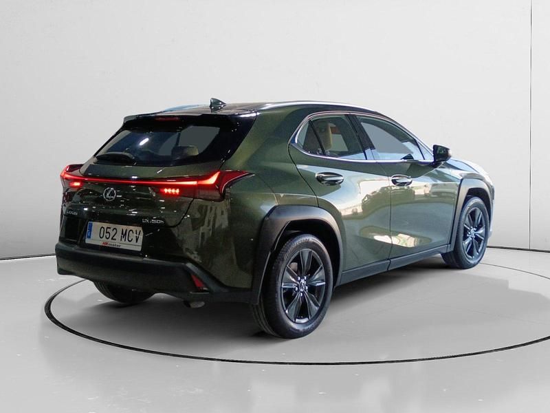 Usado Lexus UX 184 CV (135 kW) 2022 SUV