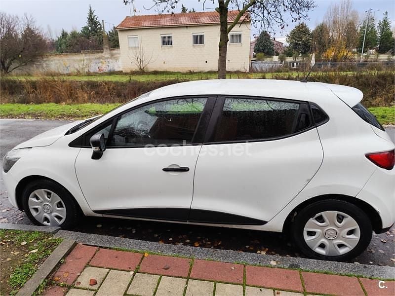 Usado Renault Clio IV Business 90 CV (66 kW) 2015 Blanco Berlina