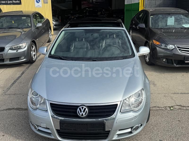 Usado VW Eos 150 CV (110 kW) 2008 Gris / plata Descapotable