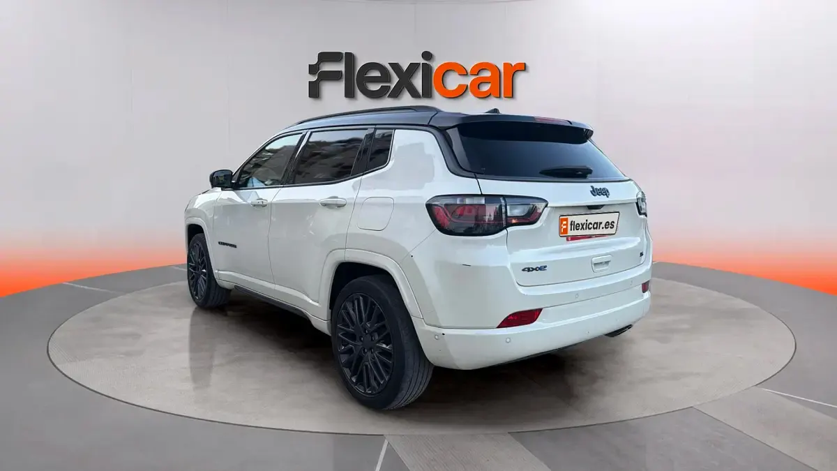 Usado Jeep Compass 241 CV (177 kW) 2021 Beige SUV