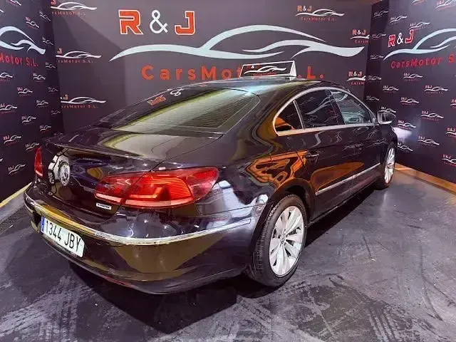 Usado VW CC Advance 140 CV (102 kW) 2015 Negro Berlina