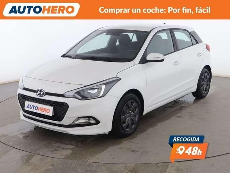 Blanco Usado 2017 Hyundai i20 Berlina | 10.499 € (Precio justo) - Imagen 1/3