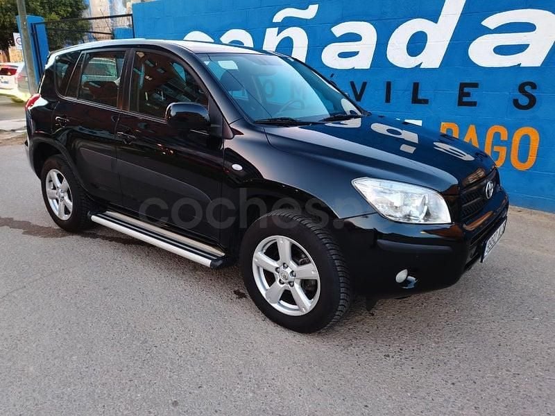 Usado Toyota RAV4 Executive 152 CV (111 kW) 2008 Negro SUV